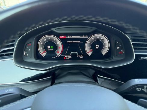 Used 2022 Audi Q8 Premium w/ Convenience Package AWD/4WD image 22