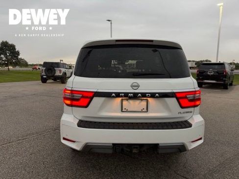 Used 2022 Nissan Armada Platinum w/ Captain's Chairs Package AWD/4WD image 12