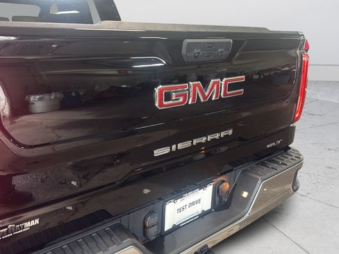 Used 2025 GMC Sierra 1500 SLT RWD image 30