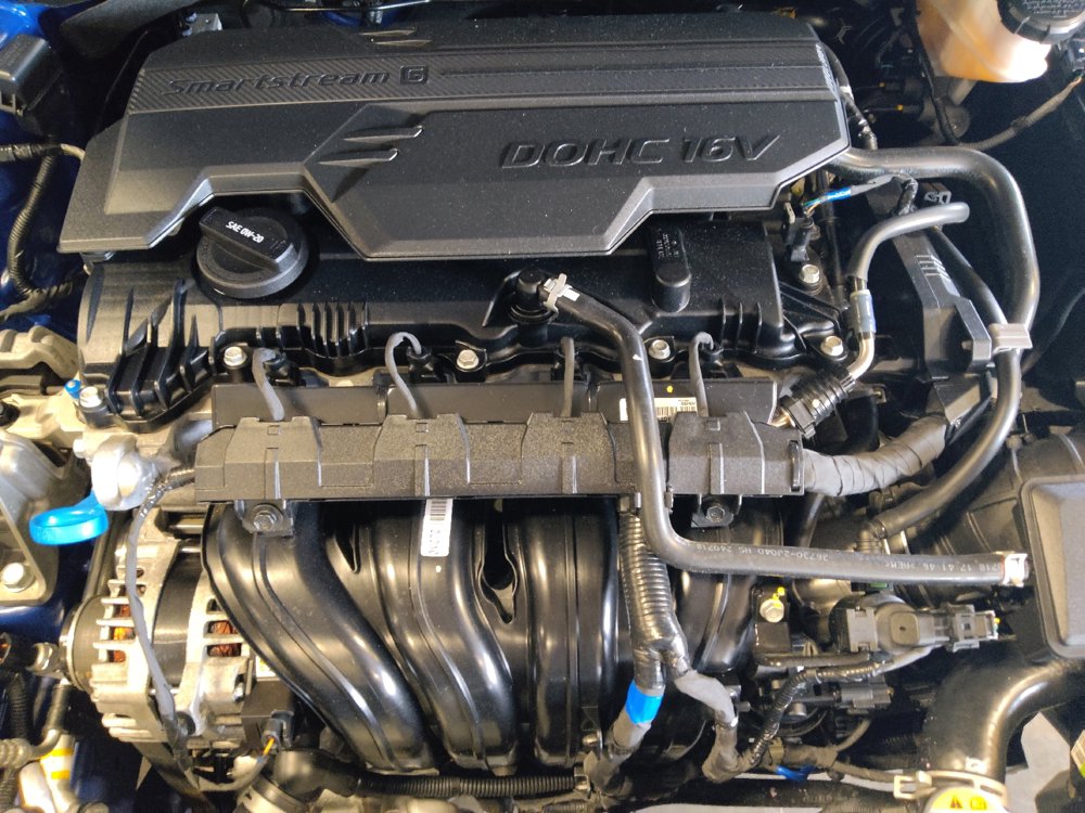 Used 2025 Hyundai Elantra SE FWD image 30