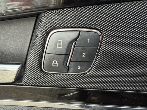 Used 2023 Lincoln Nautilus Reserve FWD image 13