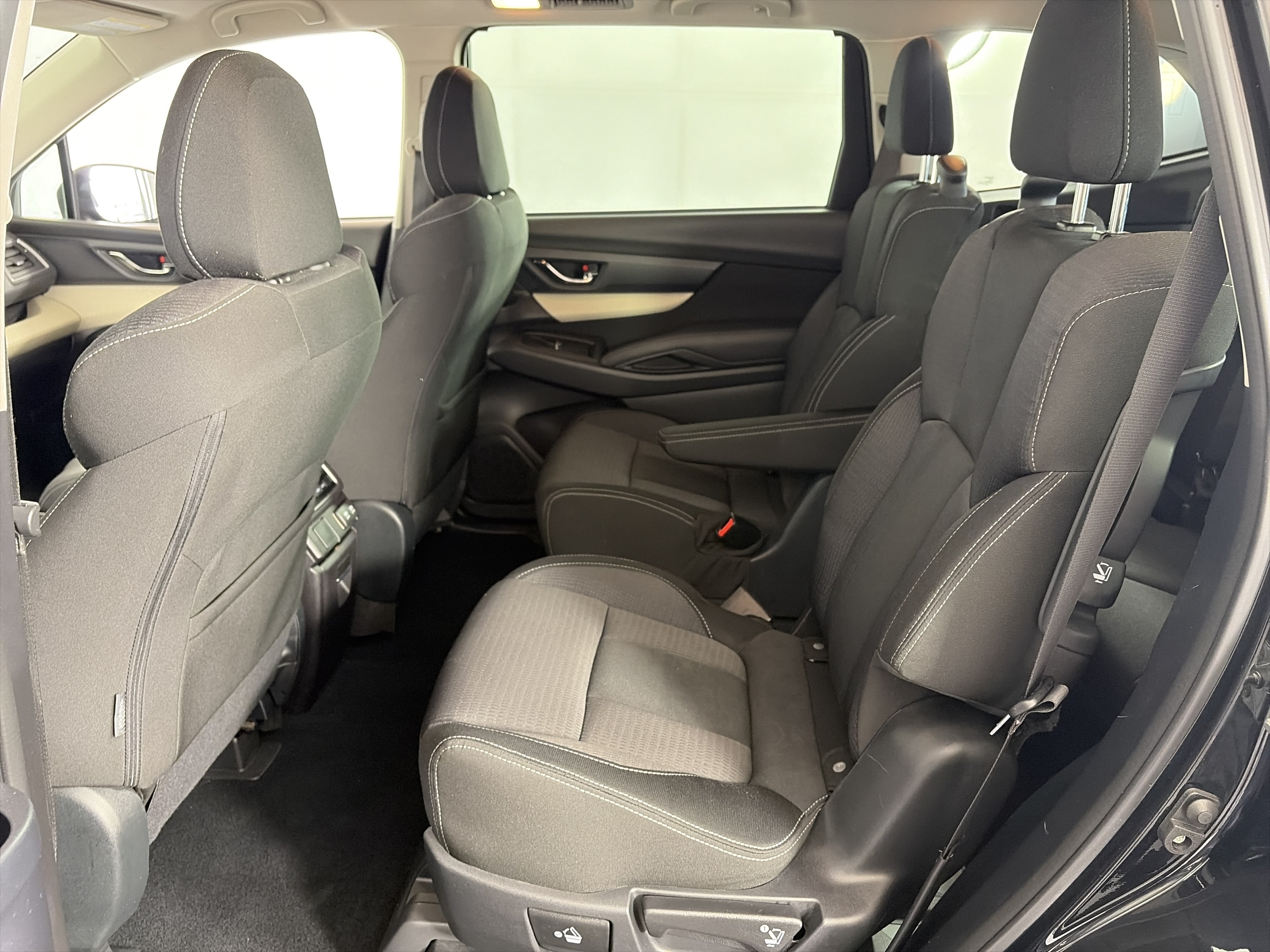 Used 2019 Subaru Ascent Premium AWD/4WD image 7