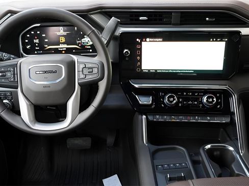 New 2026 GMC Sierra 2500 Denali w/ Denali Reserve Package image 28