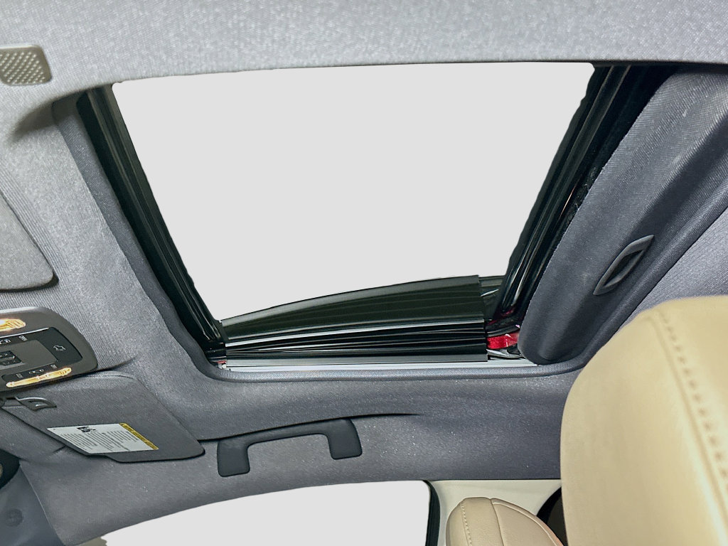 Certified 2023 Toyota Sienna XLE AWD/4WD image 28