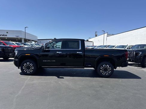 New 2025 GMC Sierra 2500 Denali Ultimate w/ Max Trailering Package image 8