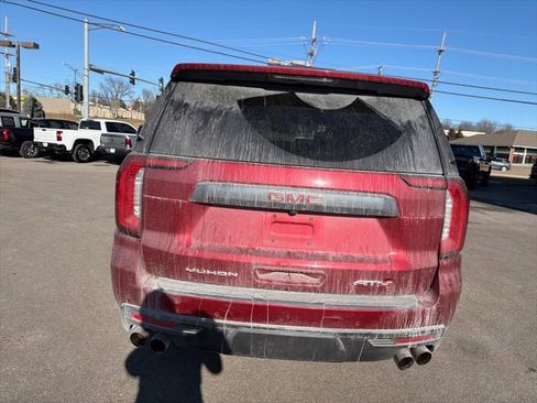 Used 2022 GMC Yukon AT4 image 17