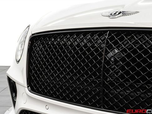 Used 2022 Bentley Continental GT Speed image 12