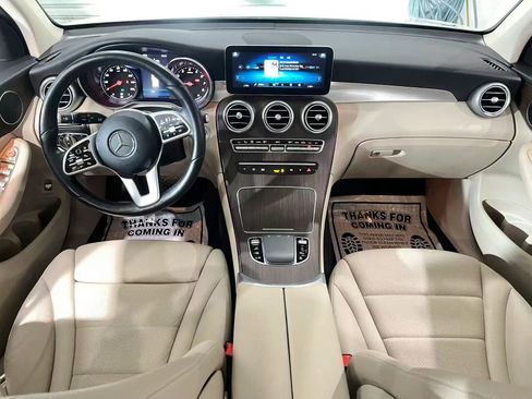 Used 2022 Mercedes-Benz GLC 300 4MATIC image 12