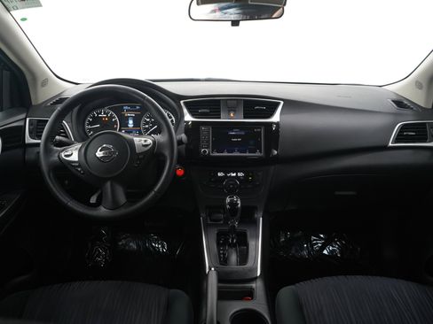 Used 2019 Nissan Sentra SV FWD image 14