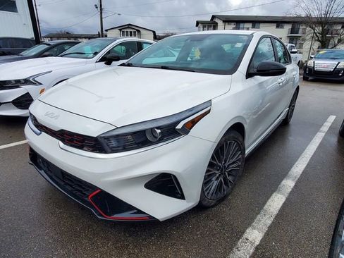 Used 2023 Kia Forte GT-Line w/ GT-Line Premium Package image 2