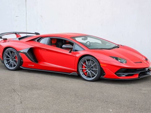 Used 2019 Lamborghini Aventador SVJ AWD/4WD image 1