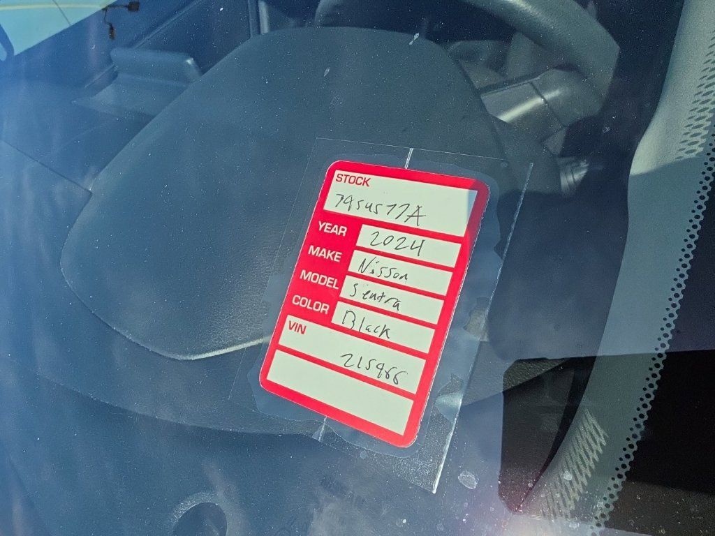 Used 2024 Nissan Sentra S FWD image 11