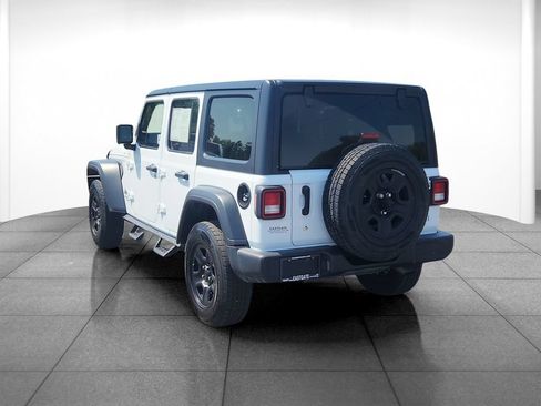 Used 2018 Jeep Wrangler Unlimited Sport AWD/4WD image 6
