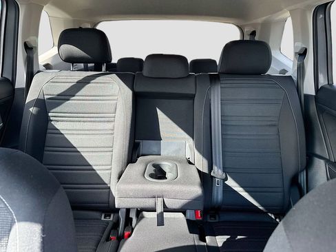 Used 2024 Volkswagen Tiguan S image 21