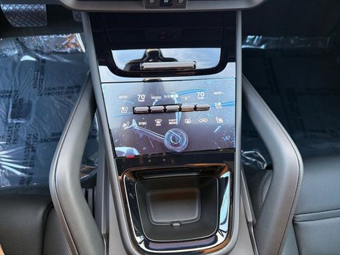 New 2026 Porsche Cayenne image 21