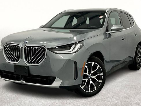 Used 2025 BMW X3 xDrive30i w/ Premium Package image 14