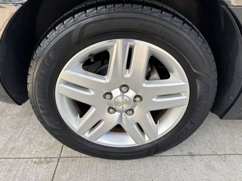 Used 2014 Chevrolet Impala LT w/ LT Sunroof Package FWD image 18
