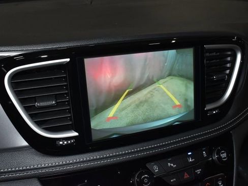 New 2026 Chrysler Pacifica Select w/ S Appearance Package image 12