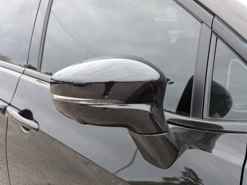 New 2026 Chrysler Pacifica Select w/ S Appearance Package FWD image 12