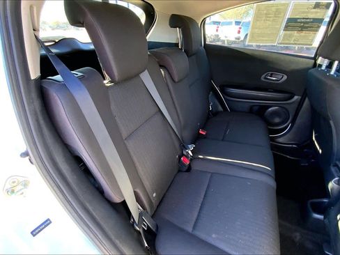 Used 2016 Honda HR-V LX image 18