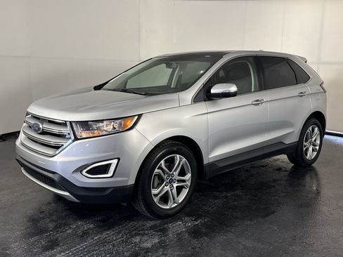 Used 2017 Ford Edge Titanium w/ Equipment Group 301A image 6