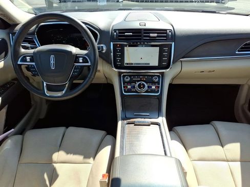 Used 2017 Lincoln Continental Reserve w/ Climate Package FWD image 16