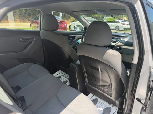 Used 2012 Hyundai Elantra GLS w/ Preferred Pkg 3 FWD image 13