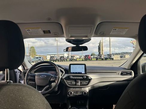 Used 2025 Ford Escape Active image 22