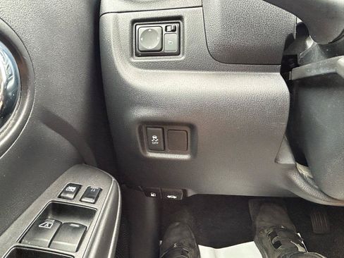 Used 2019 Nissan Versa SV FWD image 25