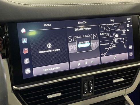 Used 2022 Porsche Cayenne GTS image 28