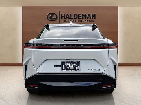Used 2024 Lexus RZ 450e Premium w/ Technology Package AWD/4WD image 5