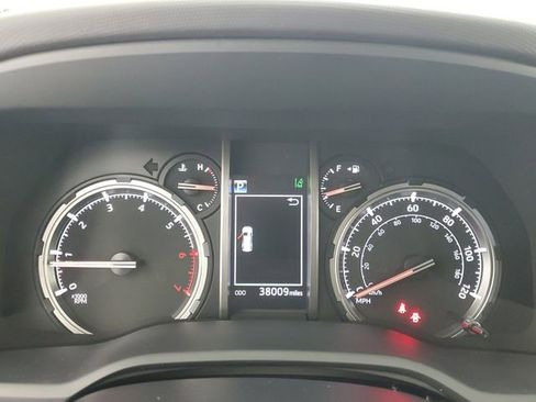 Used 2023 Toyota 4Runner TRD Off-Road AWD/4WD image 24