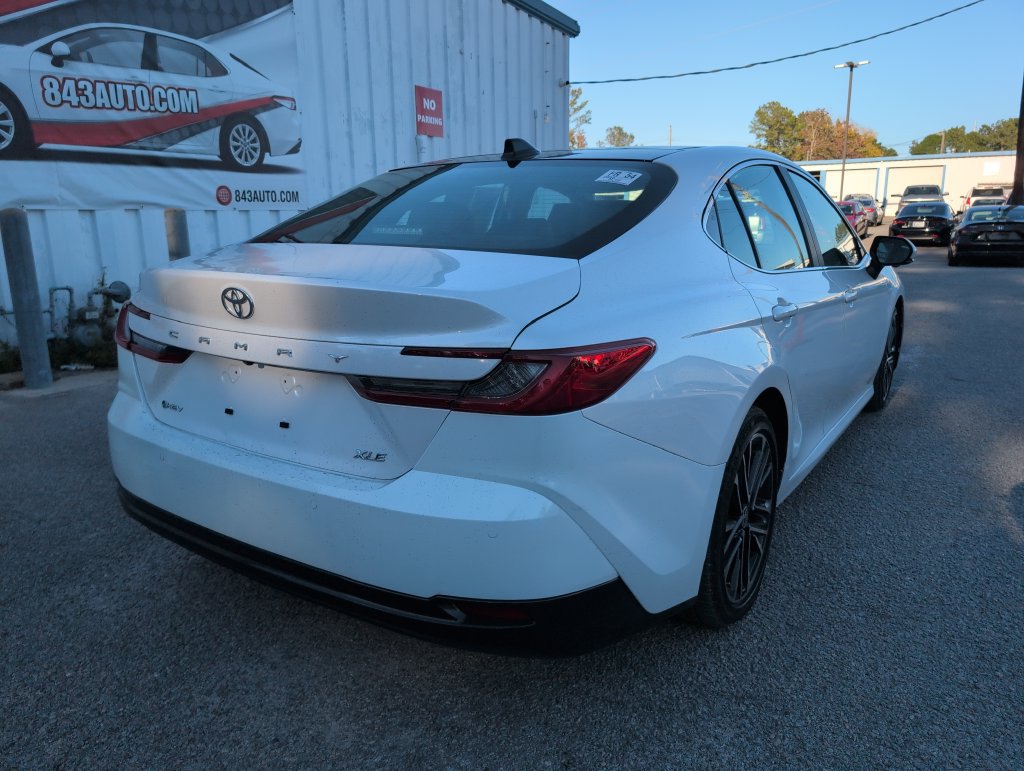 Used 2025 Toyota Camry XLE w/ Premium Plus Package FWD image 8