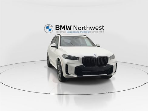 New 2026 BMW X5 xDrive40i w/ Executive Package image 7