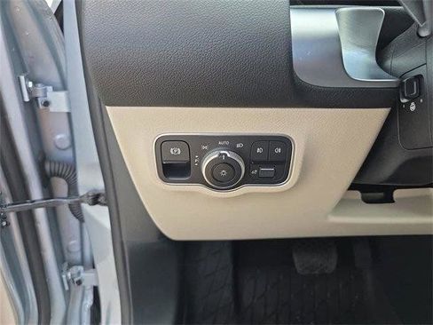Certified 2026 Mercedes-Benz GLB 250 4MATIC image 38