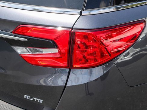 Used 2023 Honda Odyssey Elite image 10