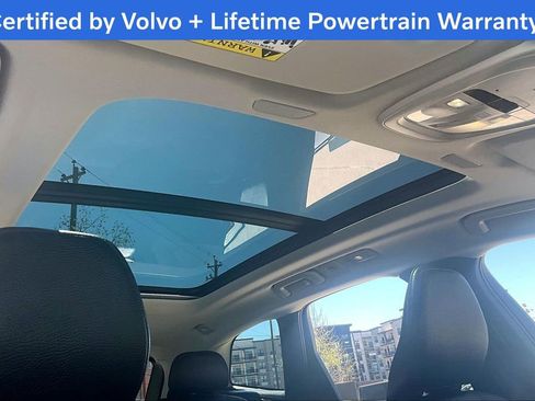 Used 2025 Volvo XC60 B5 Plus image 22