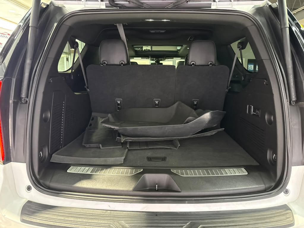 Used 2021 Chevrolet Suburban Z71 w/ Luxury Package AWD/4WD image 42