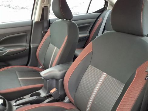 Used 2023 Nissan Versa SR w/ Trunk Package image 9