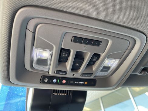 Used 2025 Chevrolet Silverado 1500 LT Trail Boss w/ Convenience Package II AWD/4WD image 25