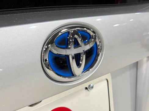 Used 2017 Toyota Prius Four w/ Premium Convenience Package image 70