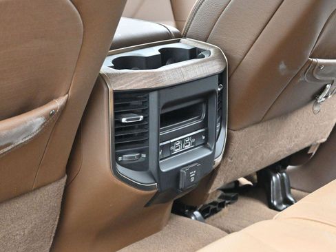 Used 2022 RAM 2500 Limited AWD/4WD image 30