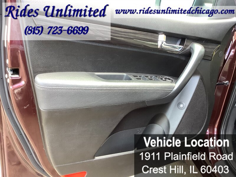 Used 2013 Kia Sorento SX FWD image 12