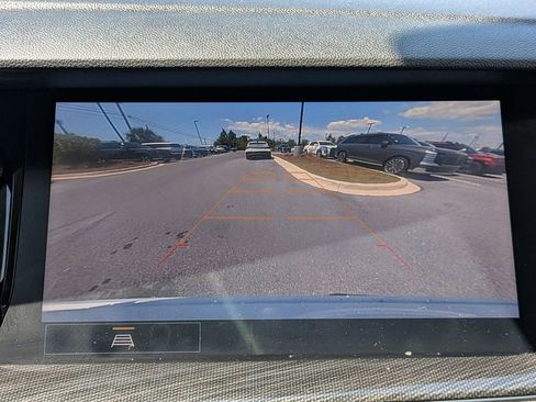 Used 2021 Buick Envision Essence image 14