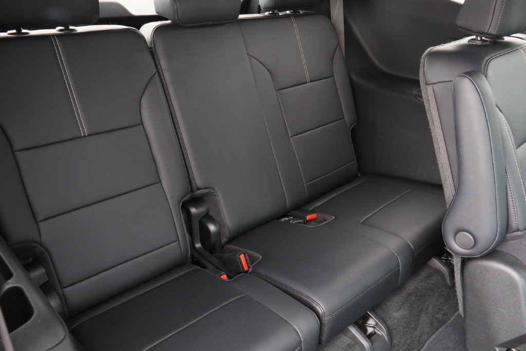 Certified 2026 GMC Acadia Elevation w/ Elevation Premium Package FWD image 29