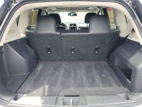 Used 2016 Jeep Compass High Altitude image 11