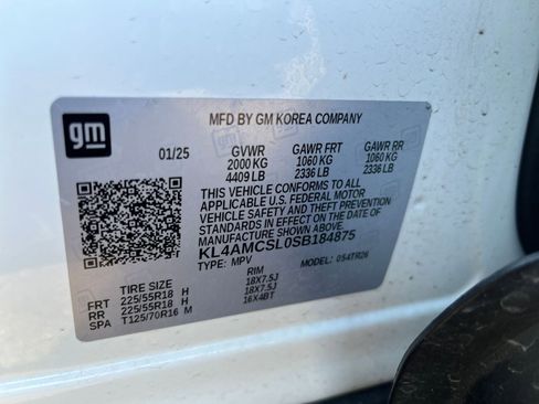 Used 2025 Buick Encore GX Preferred AWD/4WD image 29