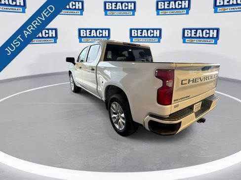 Used 2022 Chevrolet Silverado 1500 Custom image 6