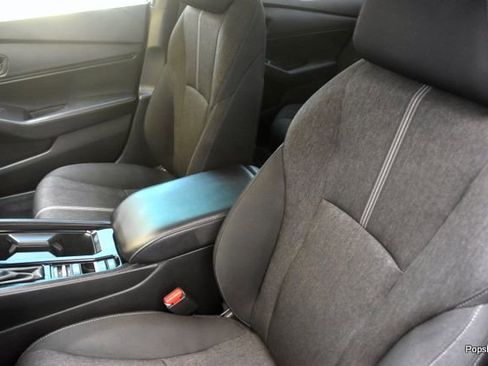 Used 2023 Honda Accord Sport image 11