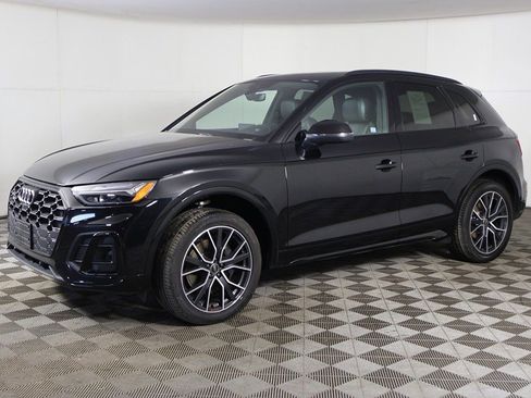 Used 2023 Audi SQ5 Premium Plus w/ Premium Plus Package image 9